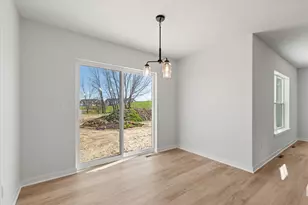 609 Belmont Dr, Watertown, WI 53094 - Photo 7