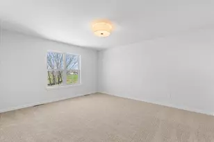 611 Belmont Dr, Watertown, WI 53094 - Photo 13
