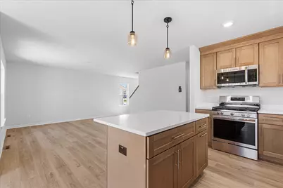 611  Belmont Dr, Watertown, WI 53094 - Photo 3