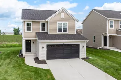 621  Belmont Dr, Watertown, WI 53094 - Photo 1