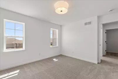 613  Belmont Dr, Watertown, WI 53094 - Photo 21