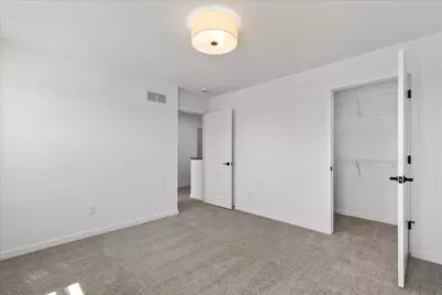 613  Belmont Dr, Watertown, WI 53094 - Photo 19