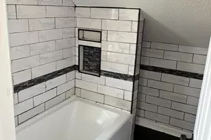 922 Hamilton St, Racine, WI 53403 - Photo 9