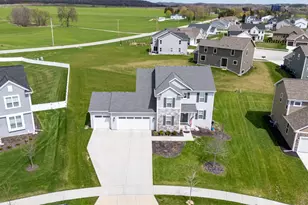 672 Lambert Dr, Slinger, WI 53086 - Photo 27