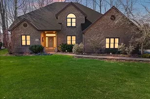 509 Wild Oak Dr, Manitowoc, WI 54220 - Photo 3