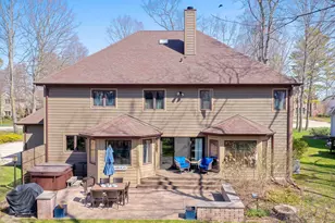 509 Wild Oak Dr, Manitowoc, WI 54220 - Photo 7