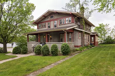 916  Whitewater Ave, Fort Atkinson, WI 53538 - Photo 1