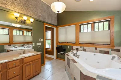 916  Whitewater Ave, Fort Atkinson, WI 53538 - Photo 49