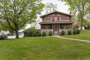 916 Whitewater Ave, Fort Atkinson, WI 53538 - Photo 3