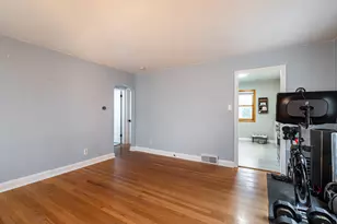1012 S 111th St, West Allis, WI 53214 - Photo 7