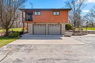 810 Shoto Rd, Two Rivers, WI 54241 - Photo 11