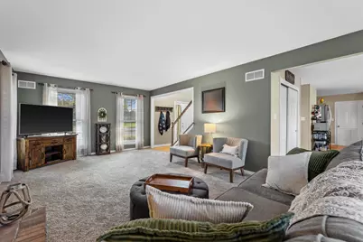 3540 S McIntosh Ln, New Berlin, WI 53151 - Photo 15
