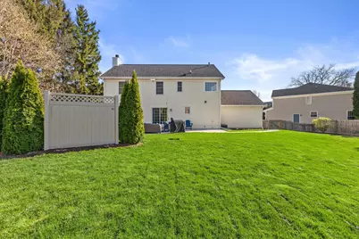 3540 S McIntosh Ln, New Berlin, WI 53151 - Photo 49