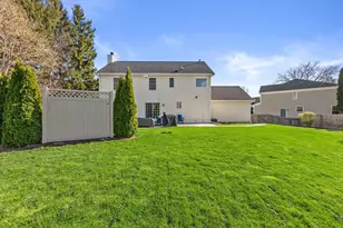 3540 S McIntosh Ln, New Berlin, WI 53151 - Photo 49