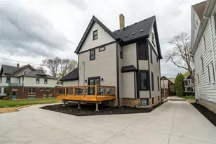 3247 N Marietta Ave, Milwaukee, WI 53211 - Photo 37