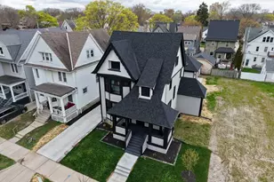 3247 N Marietta Ave, Milwaukee, WI 53211 - Photo 45