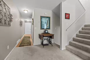 128 Glenview Ct, Janesville, WI 53548 - Photo 17