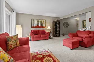 128 Glenview Ct, Janesville, WI 53548 - Photo 7