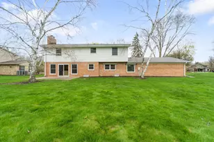 9445 N Fairway Dr, Bayside, WI 53217 - Photo 17