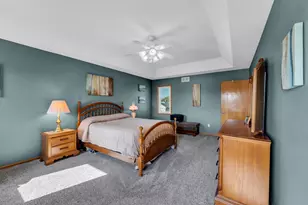 5915 Sunshine Ln, Racine, WI 53402 - Photo 17