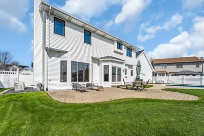 5915  Sunshine Ln, Racine, WI 53402 - Photo 23