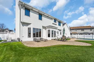 5915 Sunshine Ln, Racine, WI 53402 - Photo 23
