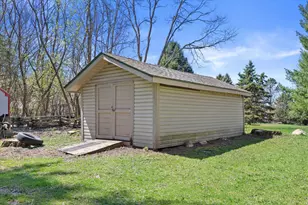 287 Wilson Ave, Dousman, WI 53118 - Photo 39