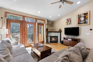 503 Garden Prairie Dr, Waukesha, WI 53186 - Photo 5