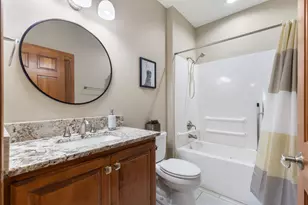 503 Garden Prairie Dr, Waukesha, WI 53186 - Photo 21