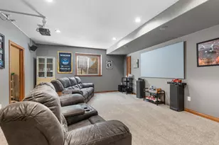 503 Garden Prairie Dr, Waukesha, WI 53186 - Photo 15
