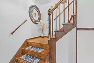 3710 S Pleasant View Dr, New Berlin, WI 53151 - Photo 13