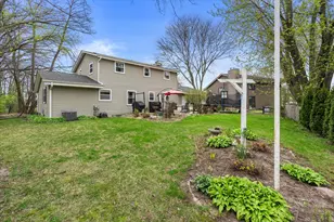 3710 S Pleasant View Dr, New Berlin, WI 53151 - Photo 35