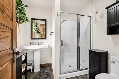 589 W Chestnut St, Burlington, WI 53105 - Photo 21