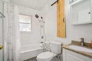 4004 W Congress St, Milwaukee, WI 53209 - Photo 11