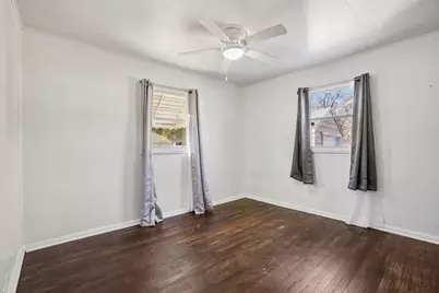 4004 W Congress St, Milwaukee, WI 53209 - Photo 9