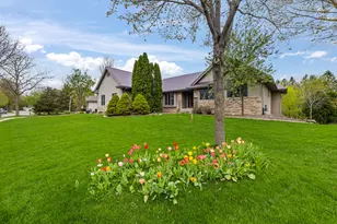 135 Pinnacle Dr, Lake Mills, WI 53551 - Photo 39