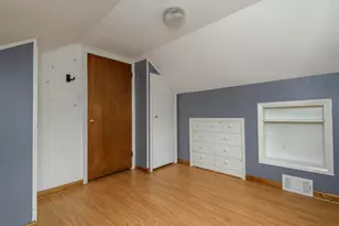 W271N2563 Pear Tree Ln, Pewaukee, WI 53072 - Photo 33