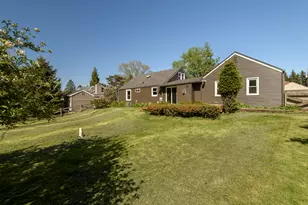 W271N2563 Pear Tree Ln, Pewaukee, WI 53072 - Photo 43