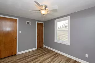 W271N2563 Pear Tree Ln, Pewaukee, WI 53072 - Photo 13