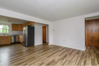 W271N2563  Pear Tree Ln, Pewaukee, WI 53072 - Photo 27