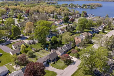 W271N2563  Pear Tree Ln, Pewaukee, WI 53072 - Photo 53