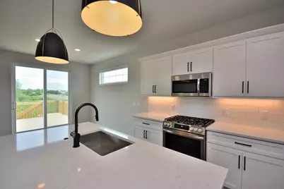 1076  Elderberry Rd, Oconomowoc, WI 53066 - Photo 5