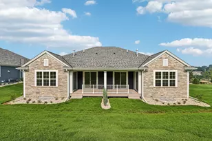 2127 Bluestem Dr, Waukesha, WI 53188 - Photo 23
