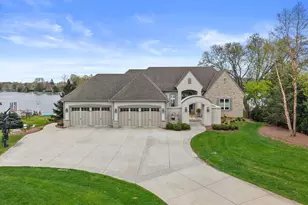 W356N5136 Lakeshore Dr, Oconomowoc, WI 53066 - Photo 49