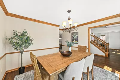 150 W Fairfield Ct, Oak Creek, WI 53154 - Photo 21