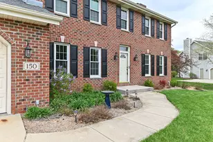 150 W Fairfield Ct, Oak Creek, WI 53154 - Photo 3