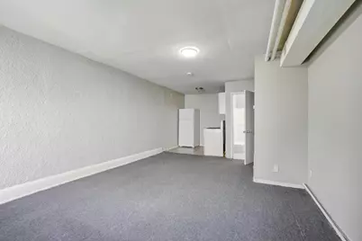 2214 W Hopkins St #2220, Milwaukee, WI 53206 - Photo 9