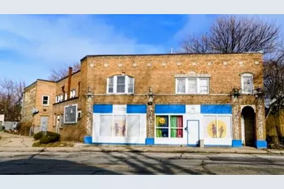 2214 W Hopkins St #2220, Milwaukee, WI 53206 - Photo 19