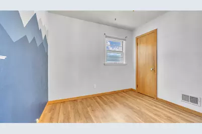 1118  Wilson Ave, Sheboygan, WI 53081 - Photo 9
