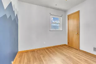 1118 Wilson Ave, Sheboygan, WI 53081 - Photo 9